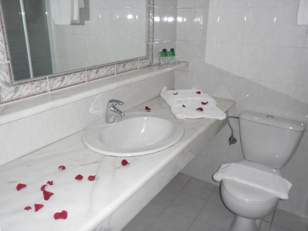 קרפניסיון Marianna'S Home Accommodation מראה חיצוני תמונה