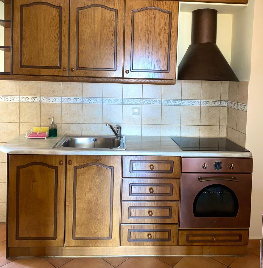 קרפניסיון Marianna'S Home Accommodation מראה חיצוני תמונה