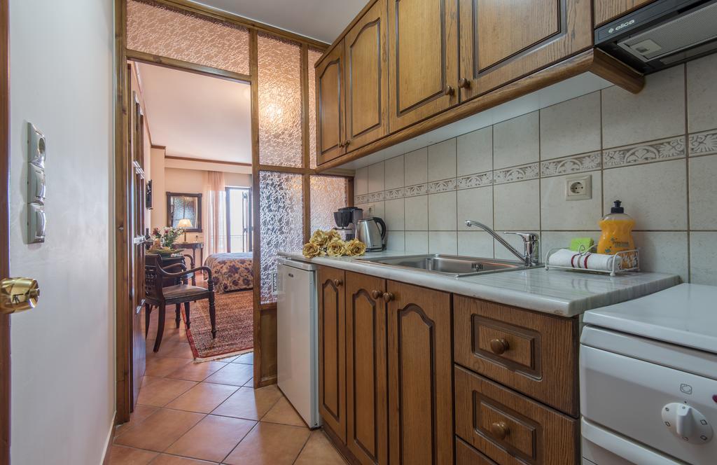 קרפניסיון Marianna'S Home Accommodation חדר תמונה